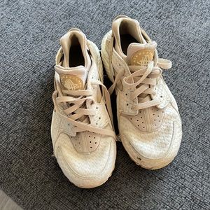 Nike Air Huarache Snakeskin Cream & Gold Sneakers